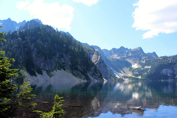 trail-snow-lake-4
