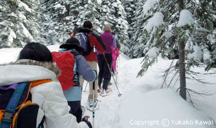 washington-outdoor-snowshoe