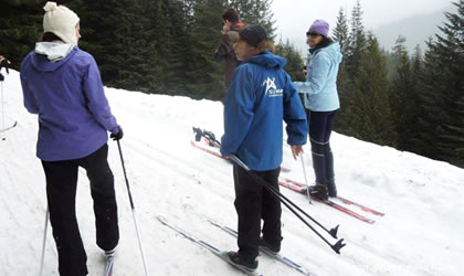 cross-country-skiing-420