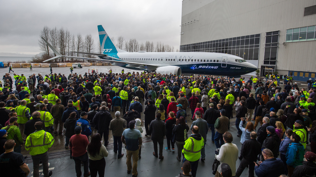boeing-737max7-1200