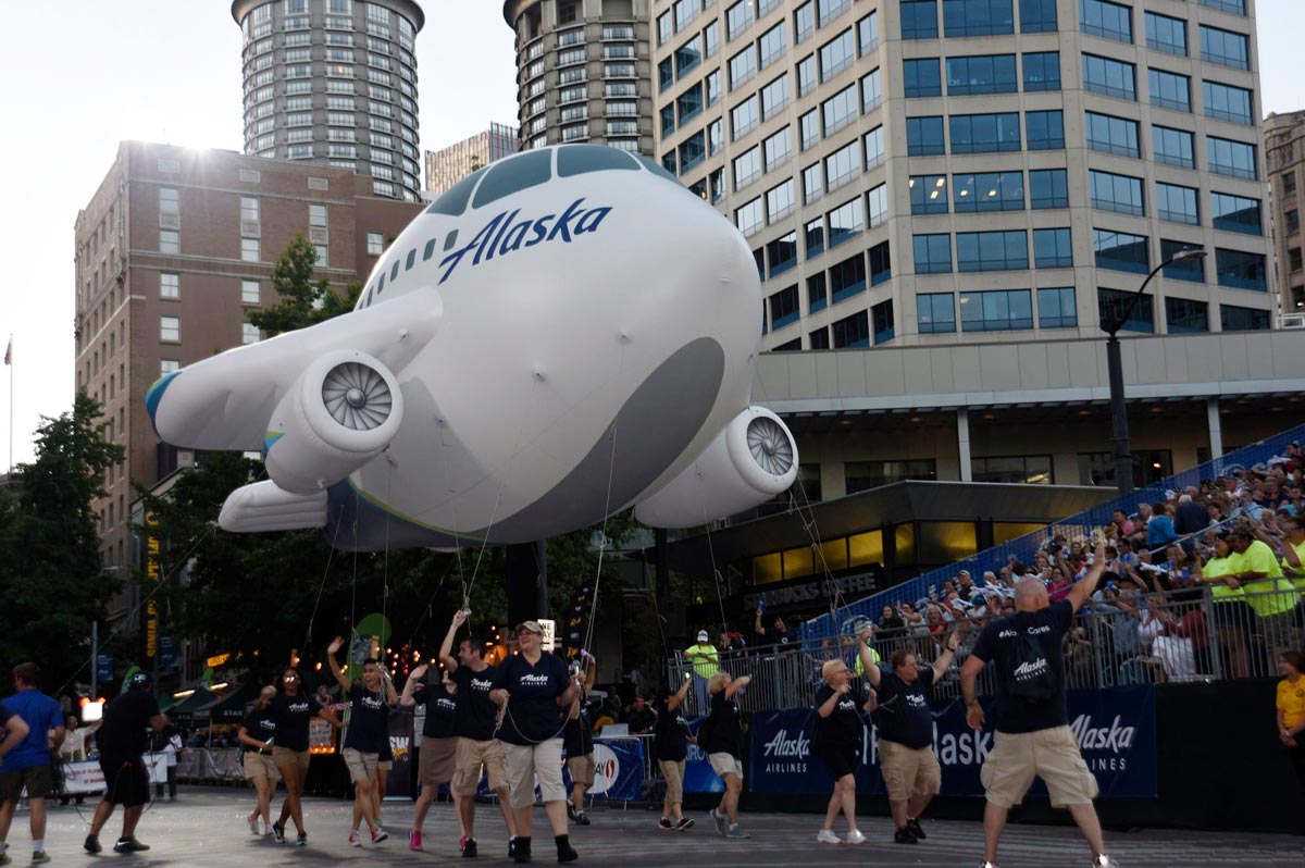 seafair-torchlight-parade-1