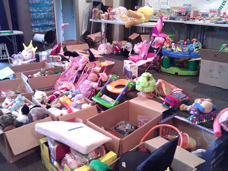 tomoshibi-bunko-rummage-sale