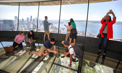 space-needle-the-loupe-420-3
