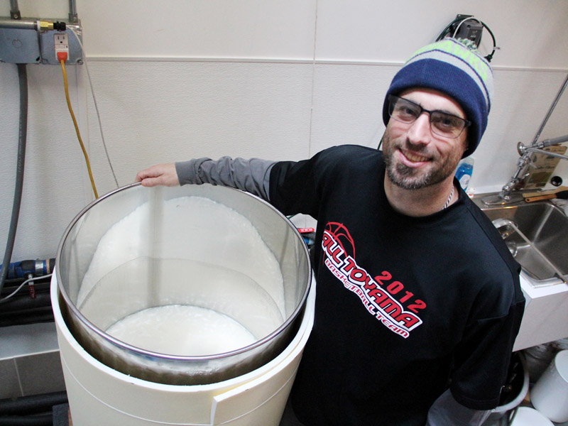 tahoma-fuji-sake-brewing-3 - junglecity.com