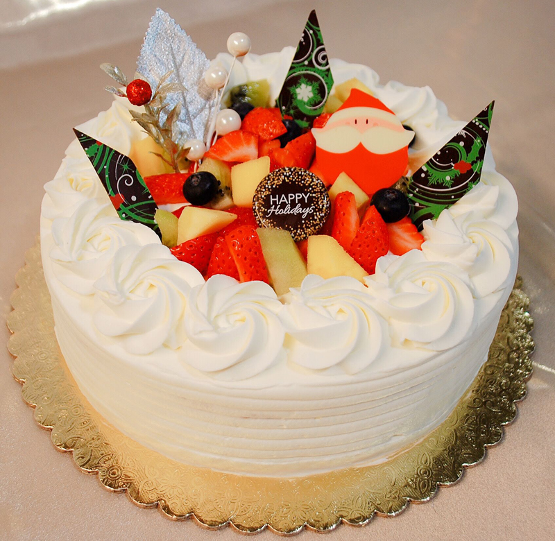 fumies-gold-christmas-cakes-2018-1