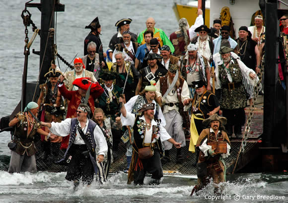 seafair-pirates-landing