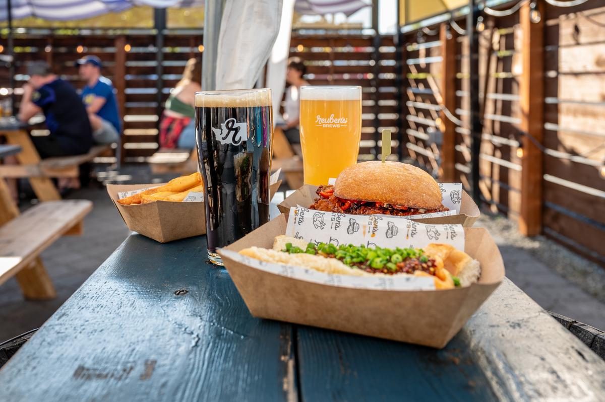 2023 Destination Photos Rachael Jones for Visit Seattle Reubens Brews Ballard