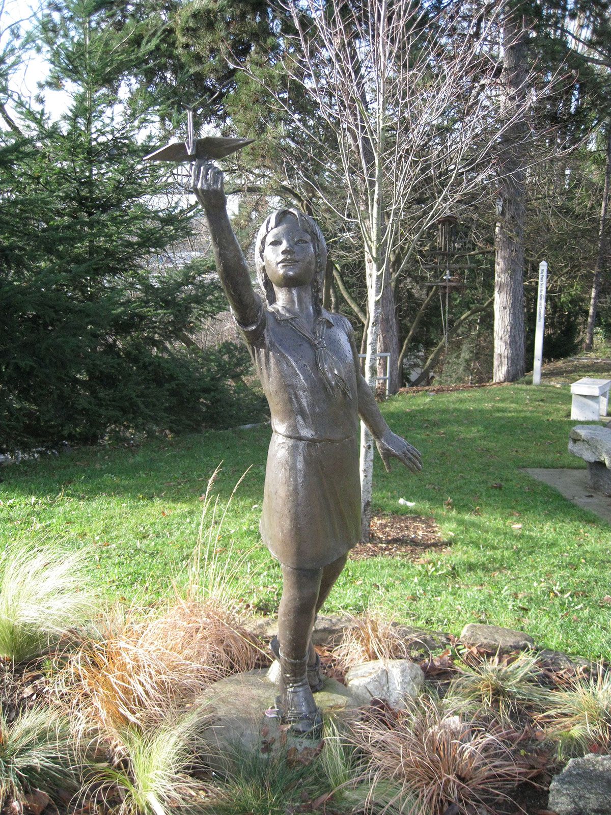 sadako-sasaki-statue-1