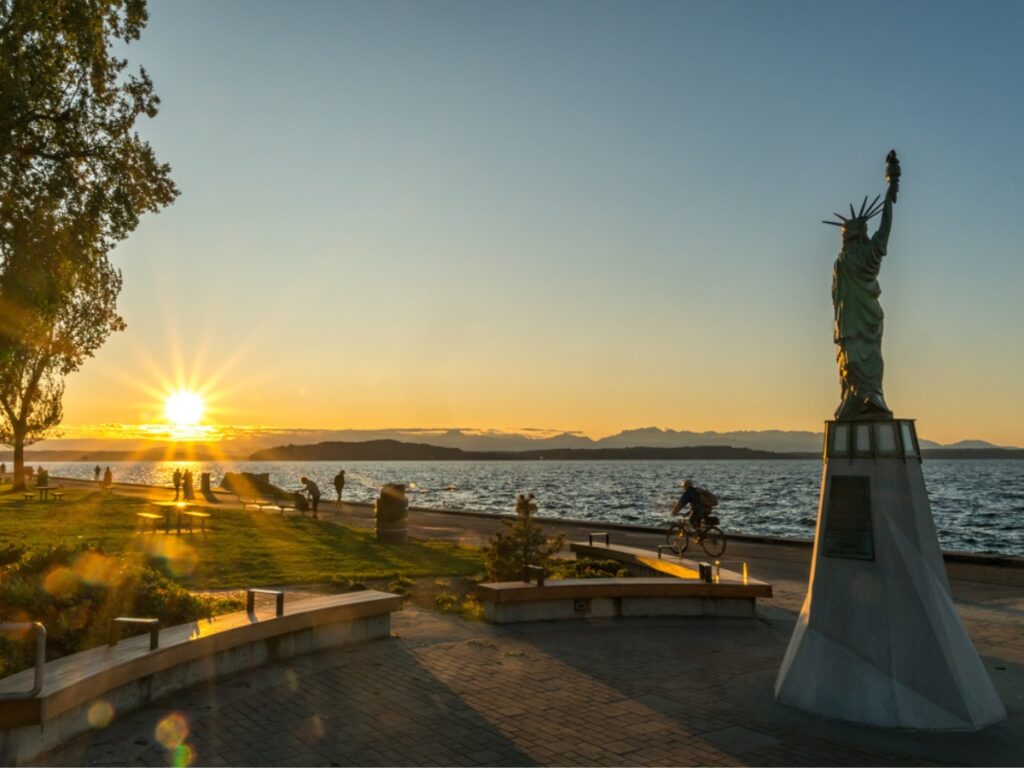alki-beach-10 - junglecity.com