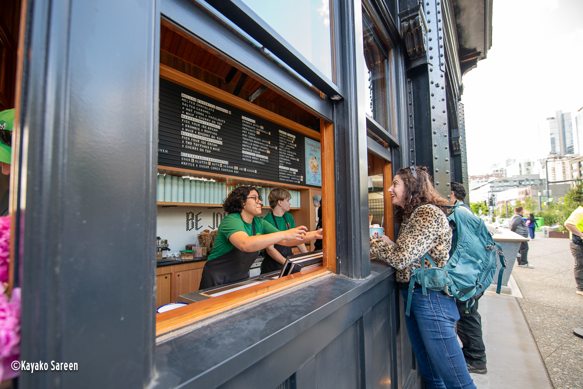 molly-moon-waterfront-2